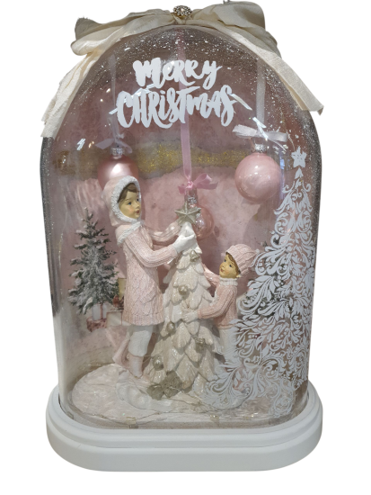 Prachtig opgemaakte kerststolp met verlichting