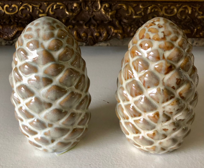 Dennenappel keramiek groen