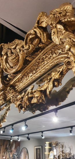 Baroque rococo spiegel met facetgeslepen glas met guirlandes