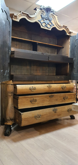 Landelijke Kabinetkast