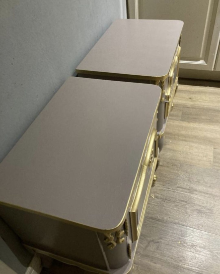 Set Queen Ann Nachtkastjes