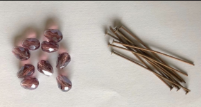 Paarse Kralen en metalen onderdelen