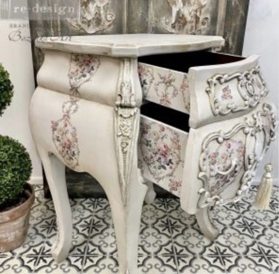 Decor Transfer Floral Court