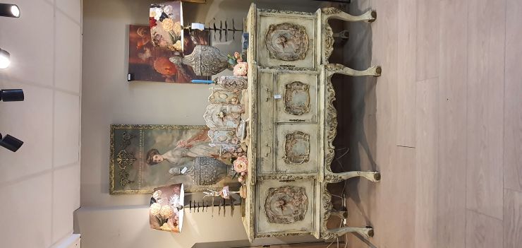 Prachtig gerestyld Dressoir