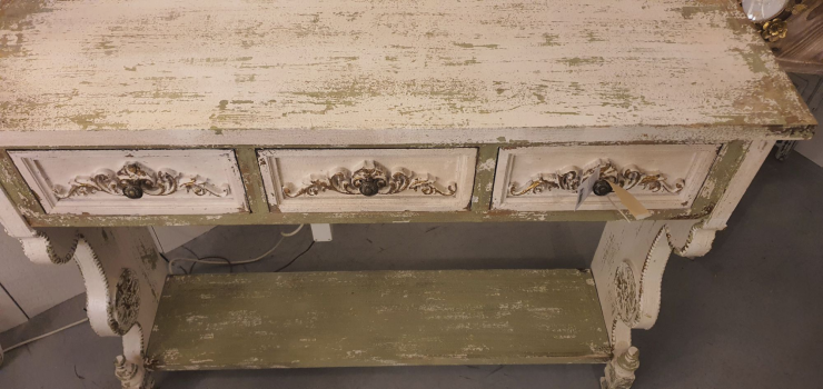 Brocante Sidetable van Clayre & Eef